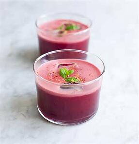 Beetroot juice lowers blood pressure, reduces wrinkles and detoxifies the body.  